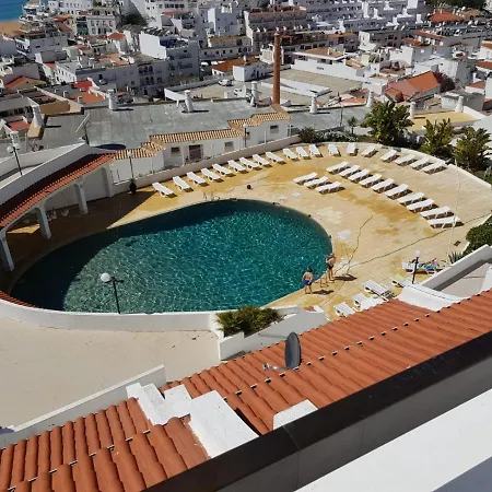 Magnificent View Of The Ocean Under Albufeira's Sun Albufeira