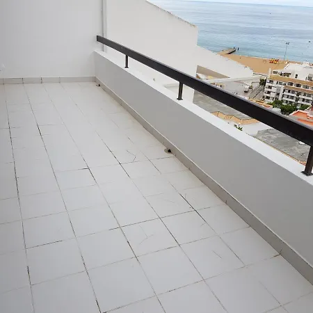 Magnificent View Of The Ocean Under Albufeira's Sun Albufeira
